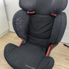 Booster car seat. Maxi Cosi Rodifix booster