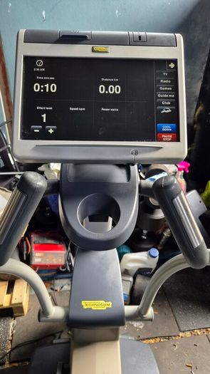 cross trainer technogym