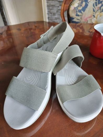 Clarks ladies sandals