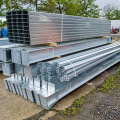 90ft x 40ft x 16ft  portal frame building