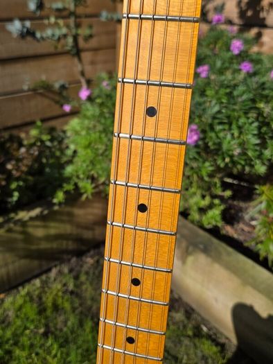 Fender Modern Player Telecaster Plus