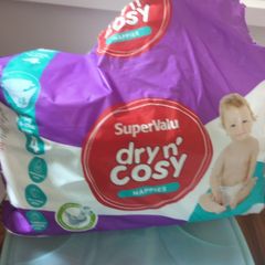 Size 4 nappies. Didn't want to put in landfill without them being used