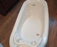 Baby bathtub