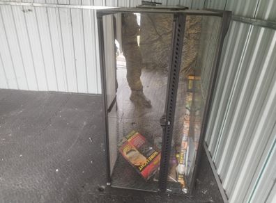 Reptile tank