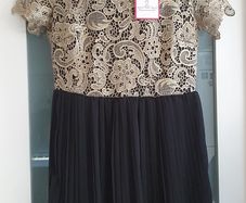 Want That Trend Black And Gold Sz 14 - Bnwt