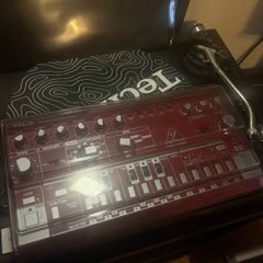 Behringer td3