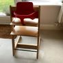 High chair Image 2