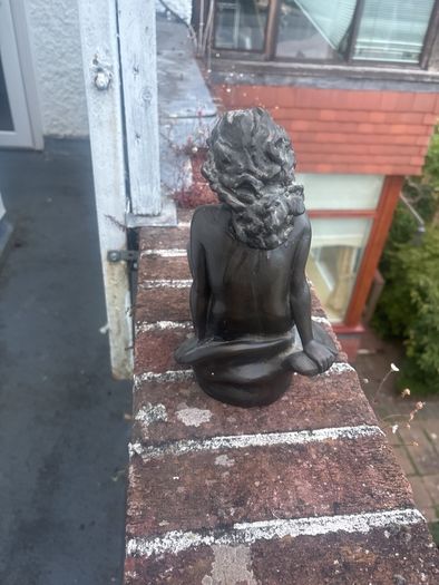 Limited sculpture