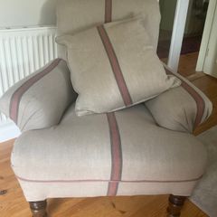 Antique queen Ann chair in VGC