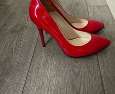 red shoes