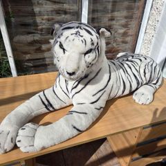 Teddy. Large soft toy. Tiger.