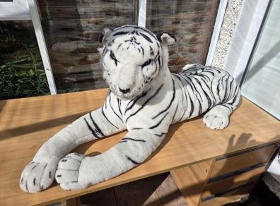 Teddy. Large soft toy. Tiger.