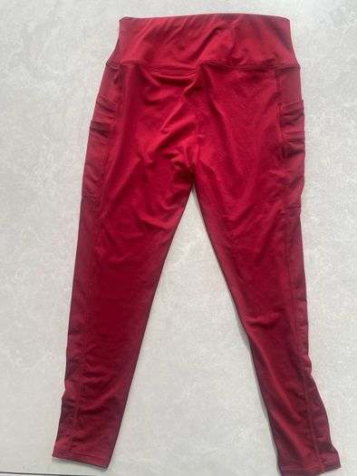 Burgundy leggings