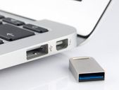 64gb Flash Pen Usb 3.0 Drive The Point Goodram Memory External Disk Nano Lifetime Warranty! Free Delivery!