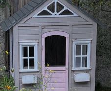 FREE Childrens garden Playhouse