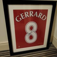 Steven Gerrard signed and framed Liverpool shirt