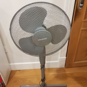 Standing Schallen