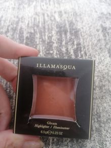 New illamasqua highlighter