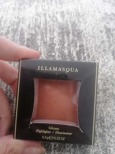 New illamasqua highlighter