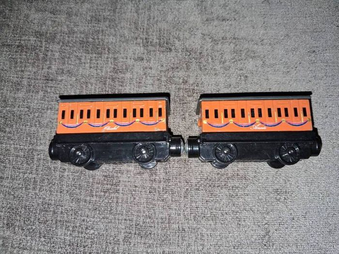 x10 Bundle - Thomas Tank Engines Friends - Diecast Metal Magnetic Take N Play Train Engines - Open To Offers!!