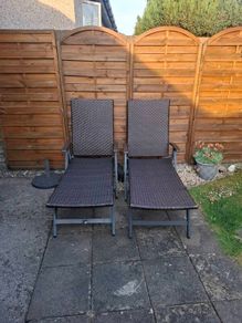 sun loungers