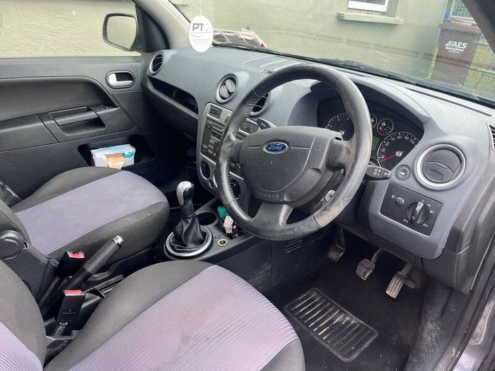 2010 Ford Fusion (1.4 diesel)