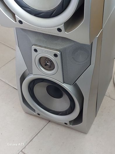 SONY Stereo Music System, Model No. JJ-500, Radio, Tape and Phono (Record), and Auxillary, with 2 Sony Speakers, all functions working, in excellent condition
