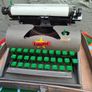 Vintage Childs Lilliput typewriter Image 6