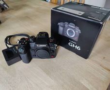 Panasonic Lumix GH6