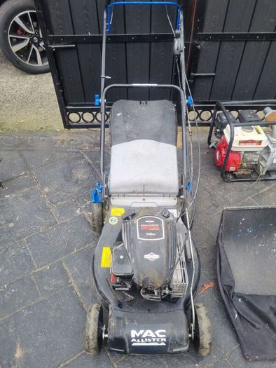 lawnmover  self drive works perfect