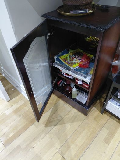 Fine Glass Cabinet