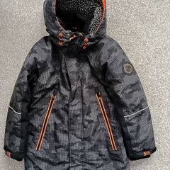 boy's winter jacket. Age 7/8.height 128cm