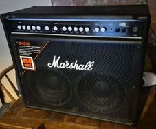 Marshall MB4210 450W 2x10" Bass Combo Amp