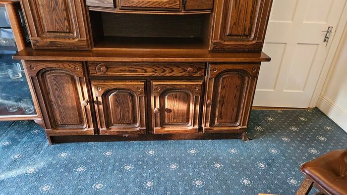 solid hardwood sideboard / cabinet