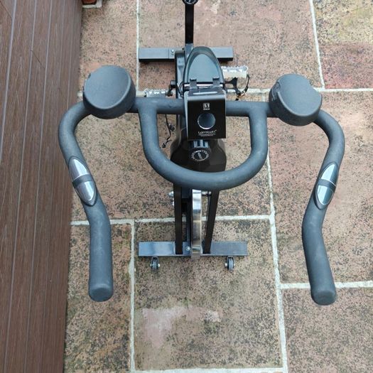 Indoor Spin Bike Stationary Exercise Bike