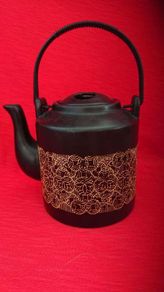 Tea pot