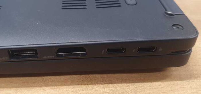 Dell Latitude 7390 2-in-1 - Core i5 8th Gen | 16GB RAM | Touchscreen | Windows 11 Pro