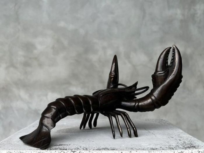 Unique bronze lobster statue