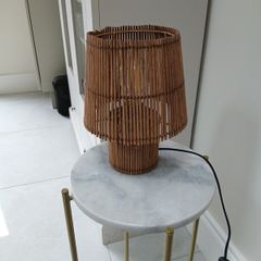 Table lamp