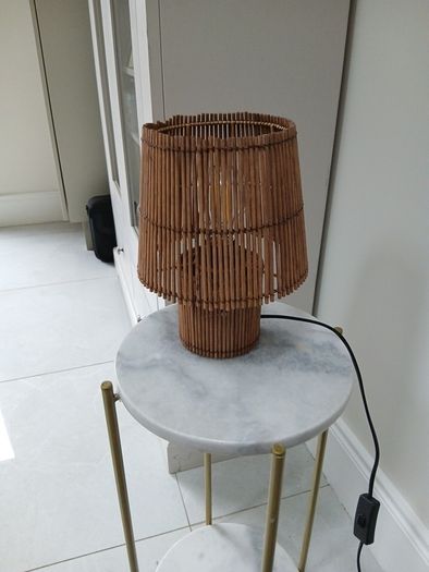 Table lamp