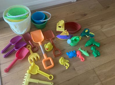 Beach / garden toys