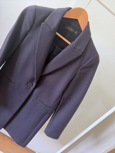 3/4 length navy Zara coat