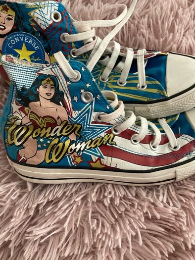 7 pairs of Genuine Converse