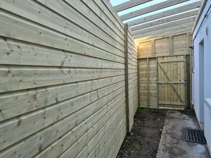 leanto covered side entrance pergola Decking Fencing