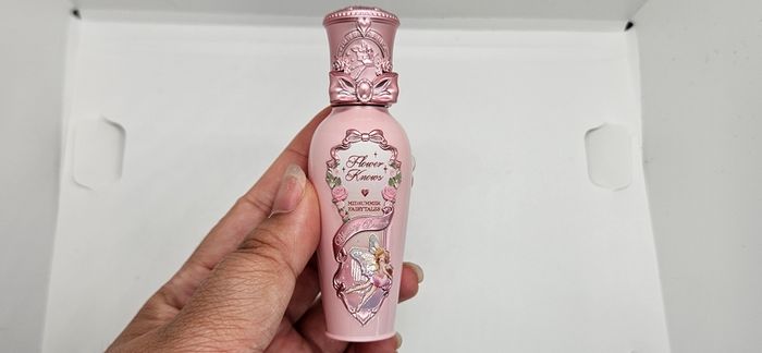 Flower Knows Midsummer Fairytale Coating Lip Lacquer in  G05 Freesia
