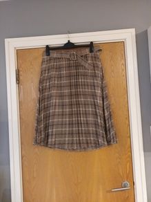 Primark Heritage Herringbone  Pattern Pleated  Skirt. S. 16.