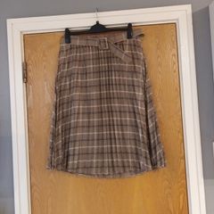 Primark Heritage Herringbone  Pattern Pleated  Skirt. S. 16.