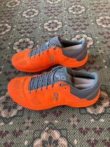 ON Cloudsurfer Runner / Size EU 39 UK 6