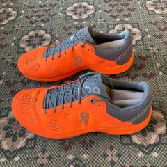 ON Cloudsurfer Runner / Size EU 39 UK 6