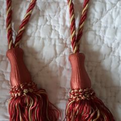 2 Curtain Tie Backs